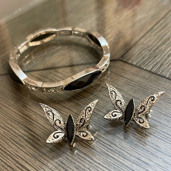2 Vintage Sliver-tone Butterfly with Jet Black Rhinestone with Bracelet - Picture 2 of 16